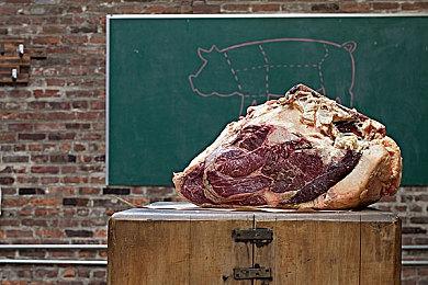 《灵魂面甲》官方宣布，游戏发布日期将提前至5月31日